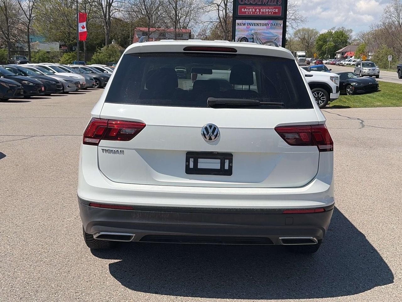 2019 Volkswagen Tiguan TRENDLINE, CLEAN CARFAX, AWD, HEATED SEATS! Photo