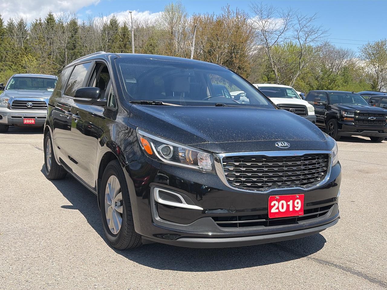 2019 Kia Sedona LX, 8 PASSENGER, HEATED STEERING WHEEL & SEATS! Photo