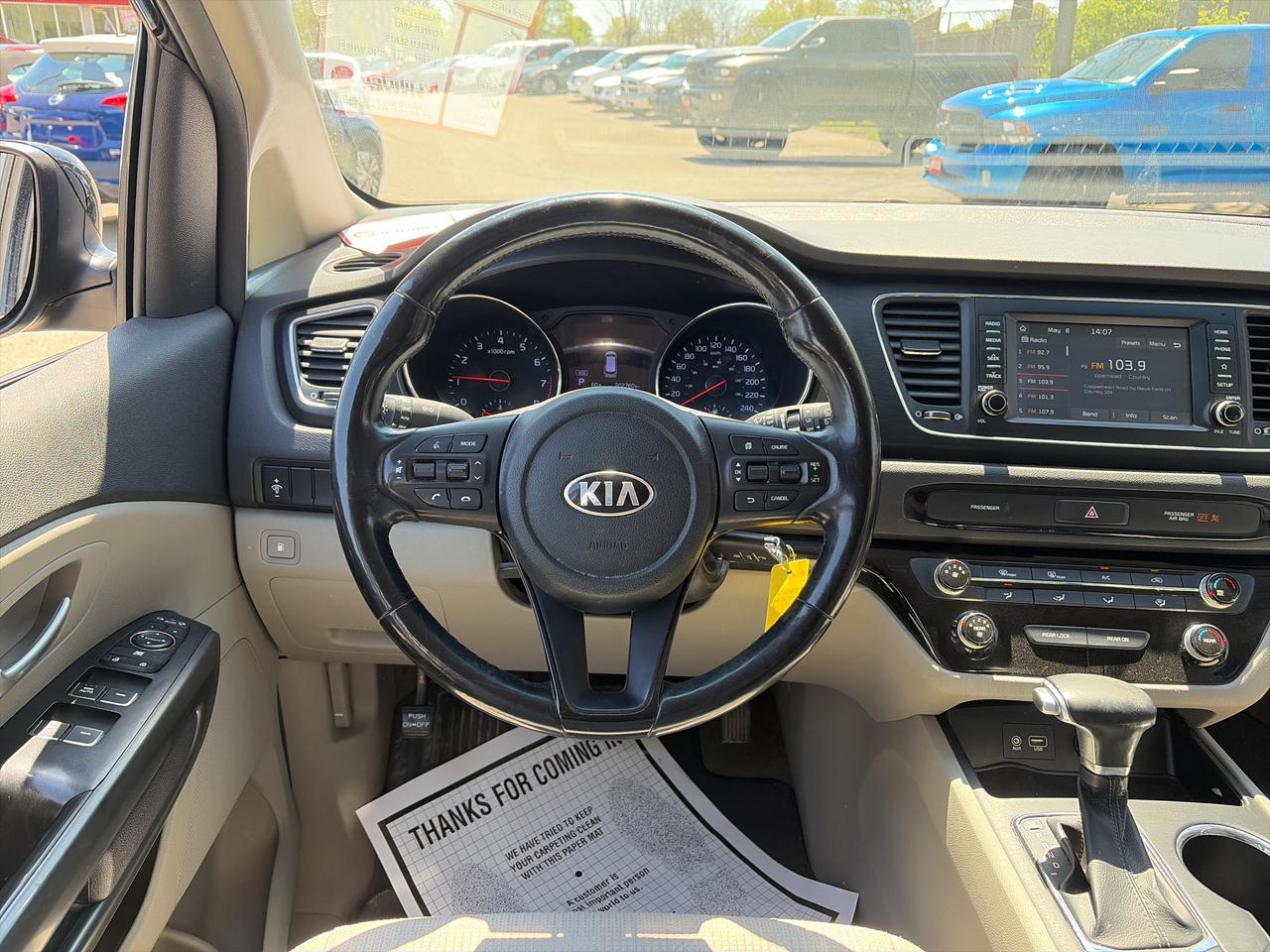 2019 Kia Sedona LX, 8 PASSENGER, HEATED STEERING WHEEL & SEATS! Photo
