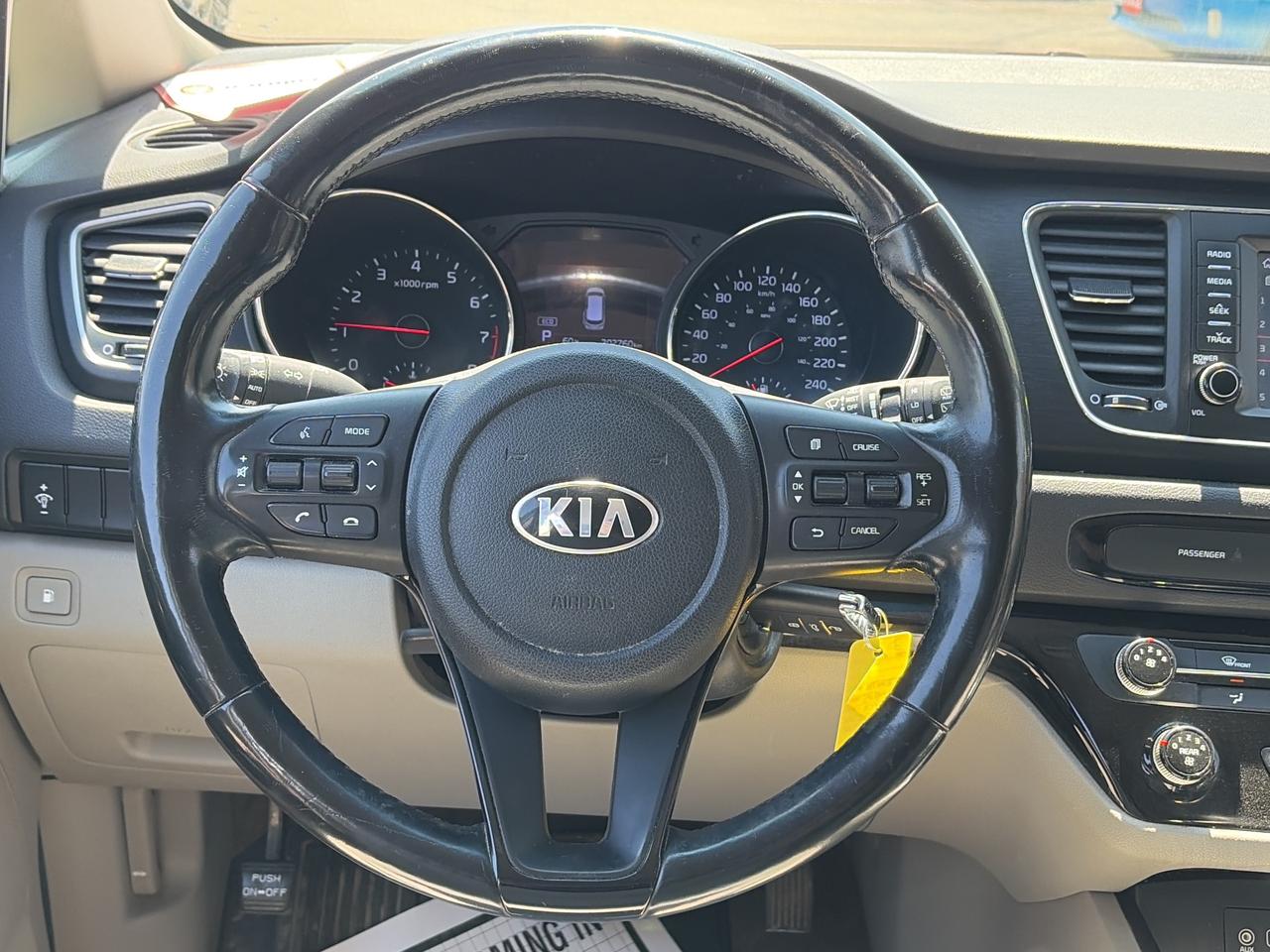 2019 Kia Sedona LX, 8 PASSENGER, HEATED STEERING WHEEL & SEATS! Photo