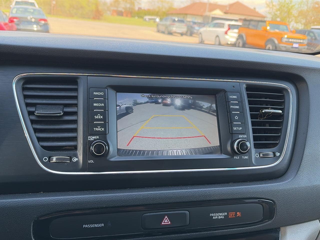 2019 Kia Sedona LX, 8 PASSENGER, HEATED STEERING WHEEL & SEATS! Photo