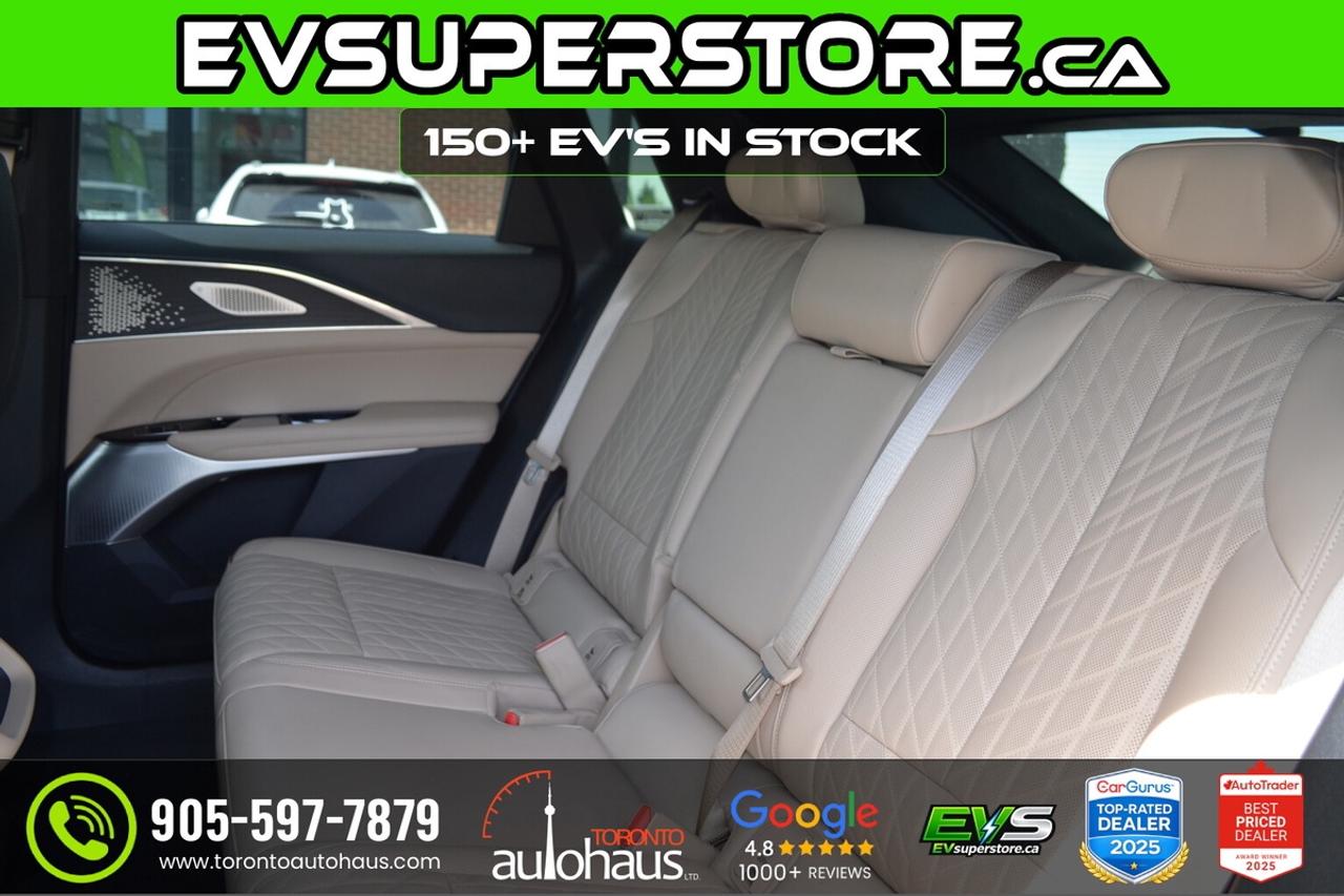 2024 Cadillac LYRIQ LUXURY 3 I 600E4 AWD Photo