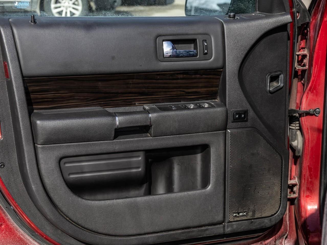 2013 Ford Flex SEL 4dr All-wheel Drive Photo3