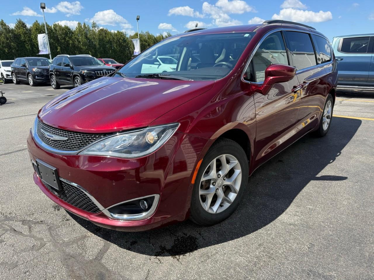 2019 Chrysler Pacifica Touring Plus Passenger Van Photo