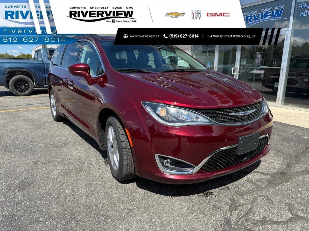 2019 Chrysler Pacifica Touring Plus Passenger Van Photo0
