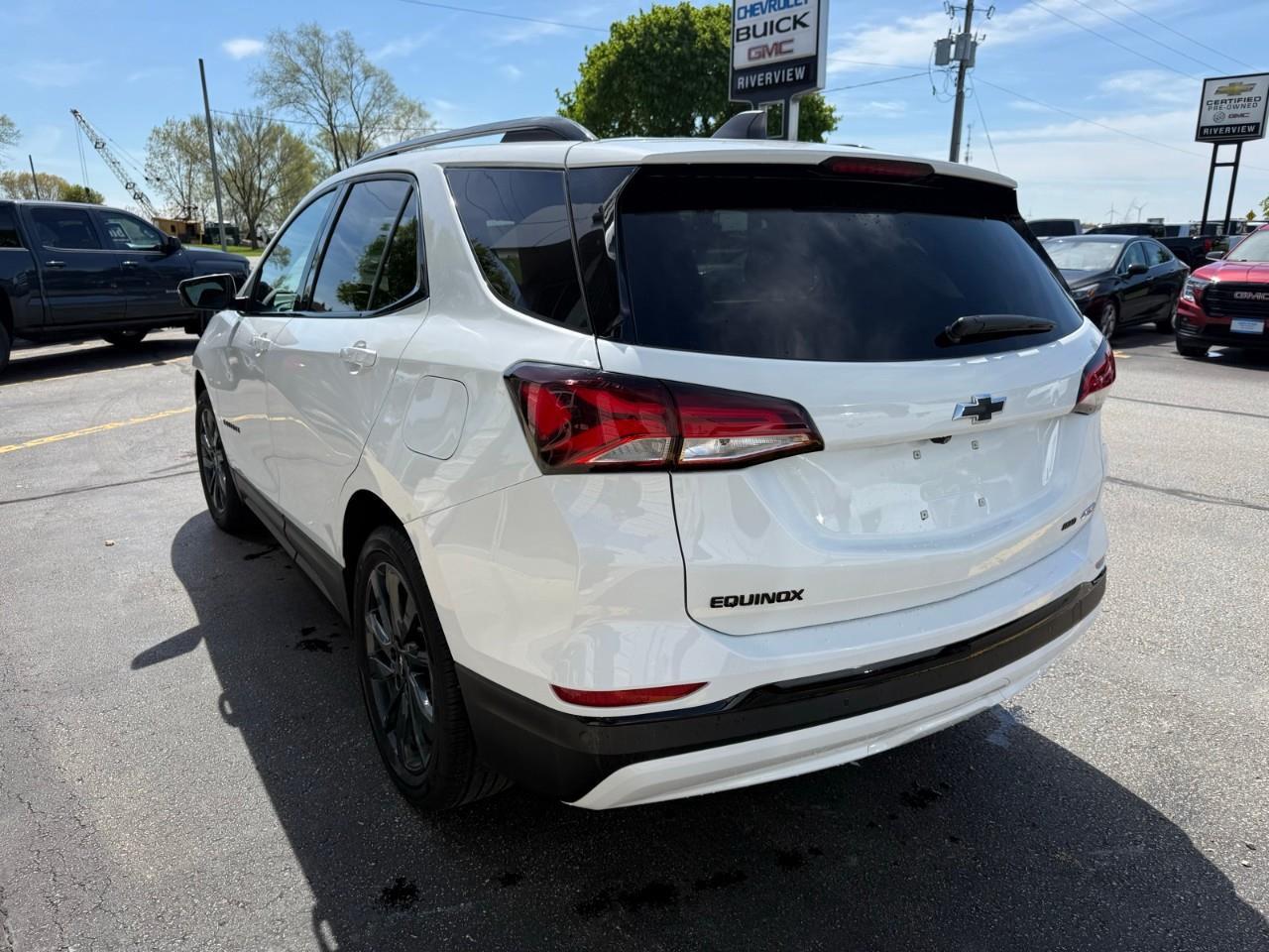 2024 Chevrolet Equinox RS 4dr All-Wheel Drive Photo