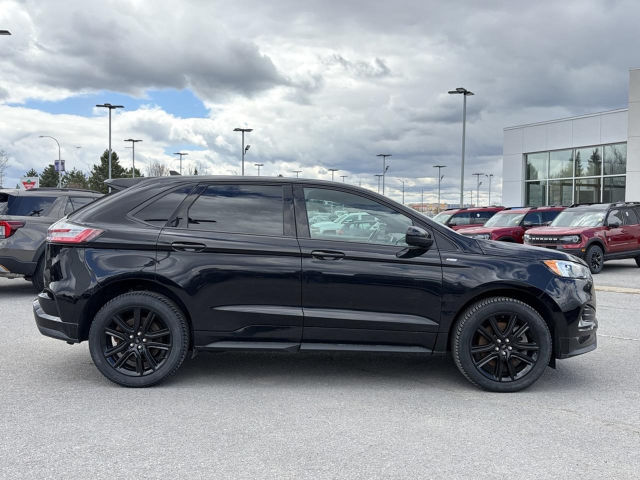 2023 Ford Edge  Photo