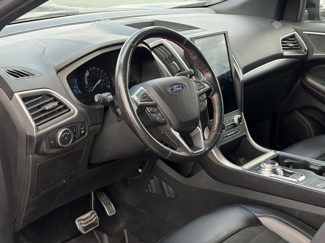 2023 Ford Edge  Photo