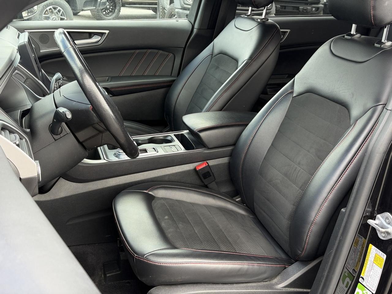 2023 Ford Edge  Photo