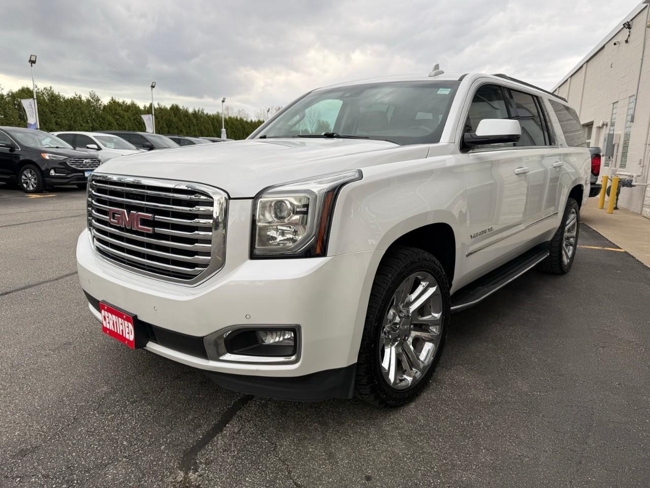2019 GMC Yukon XL SLT 4X4 Photo3