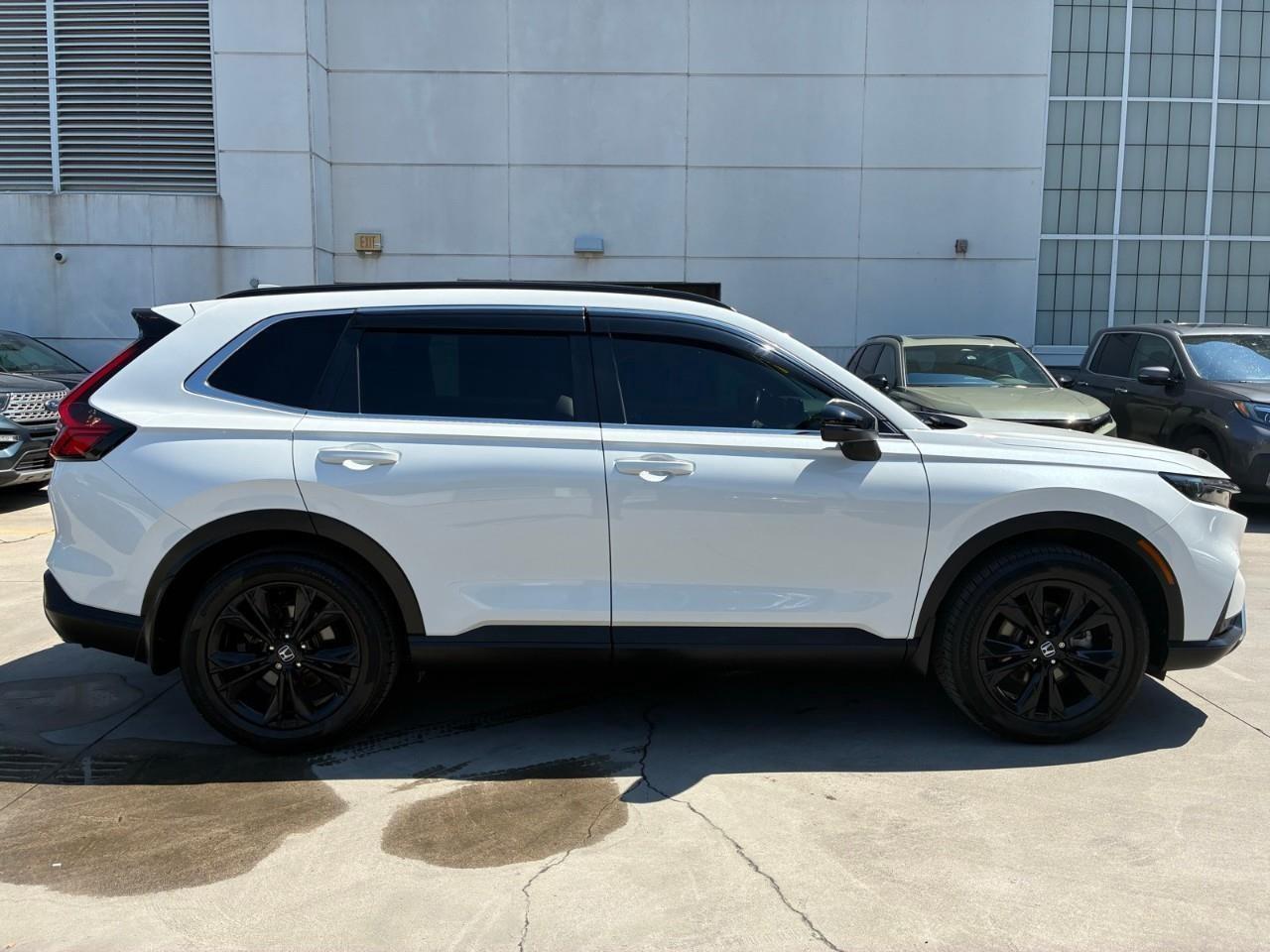 2024 Honda CR-V Hybrid Touring 4dr All-Wheel Drive Photo