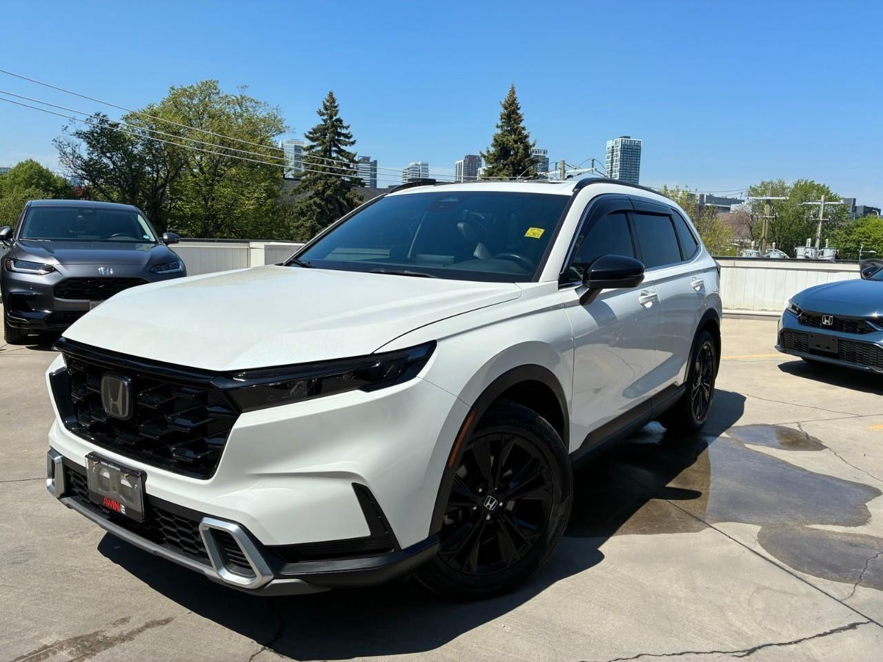 2024 Honda CR-V Hybrid Touring 4dr All-Wheel Drive Photo