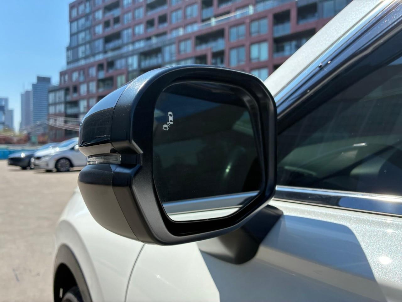 2024 Honda CR-V Hybrid Touring 4dr All-Wheel Drive Photo