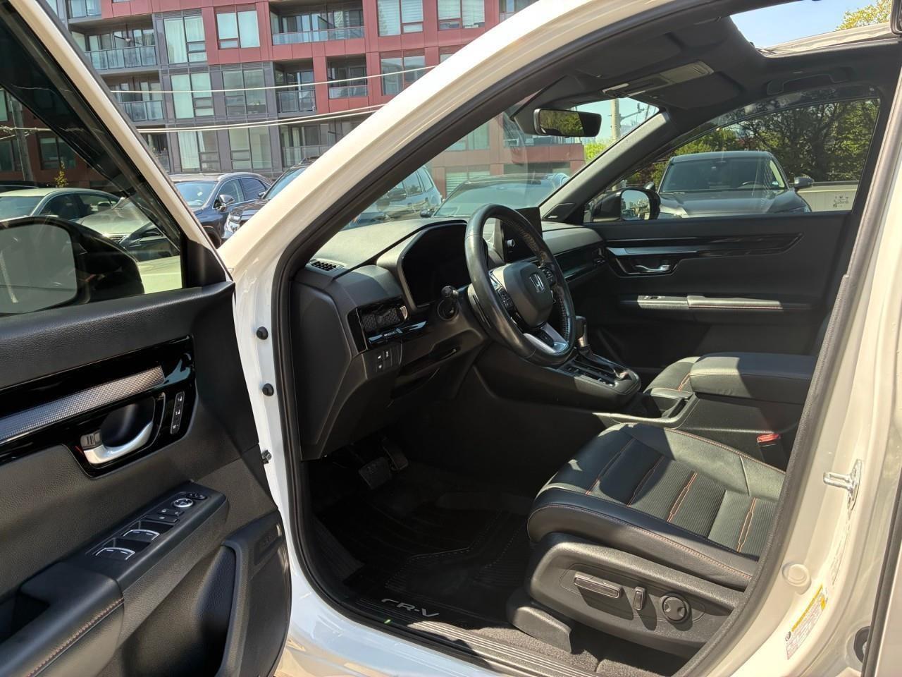 2024 Honda CR-V Hybrid Touring 4dr All-Wheel Drive Photo