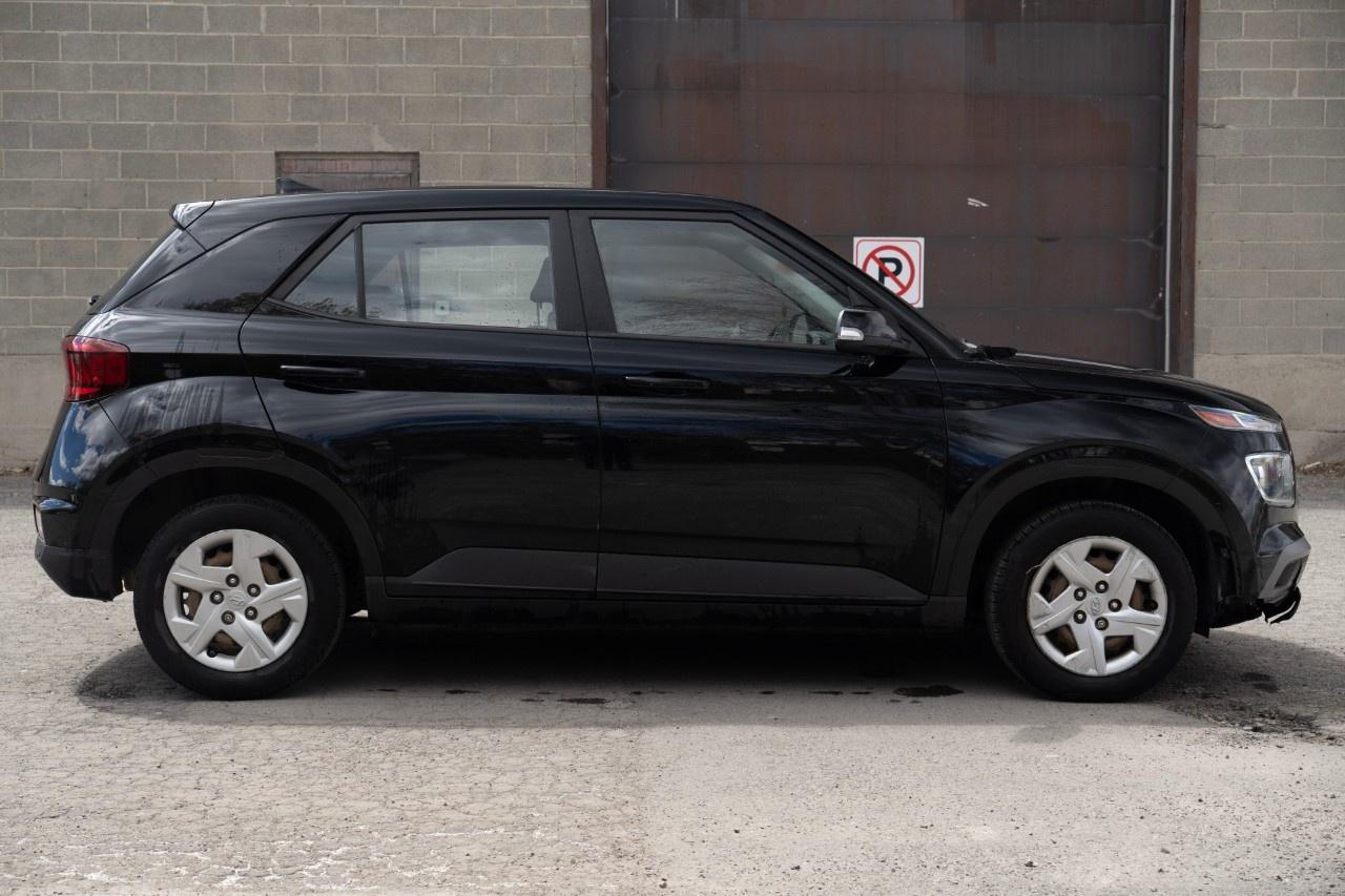 2020 Hyundai Venue Essential IVT Photo