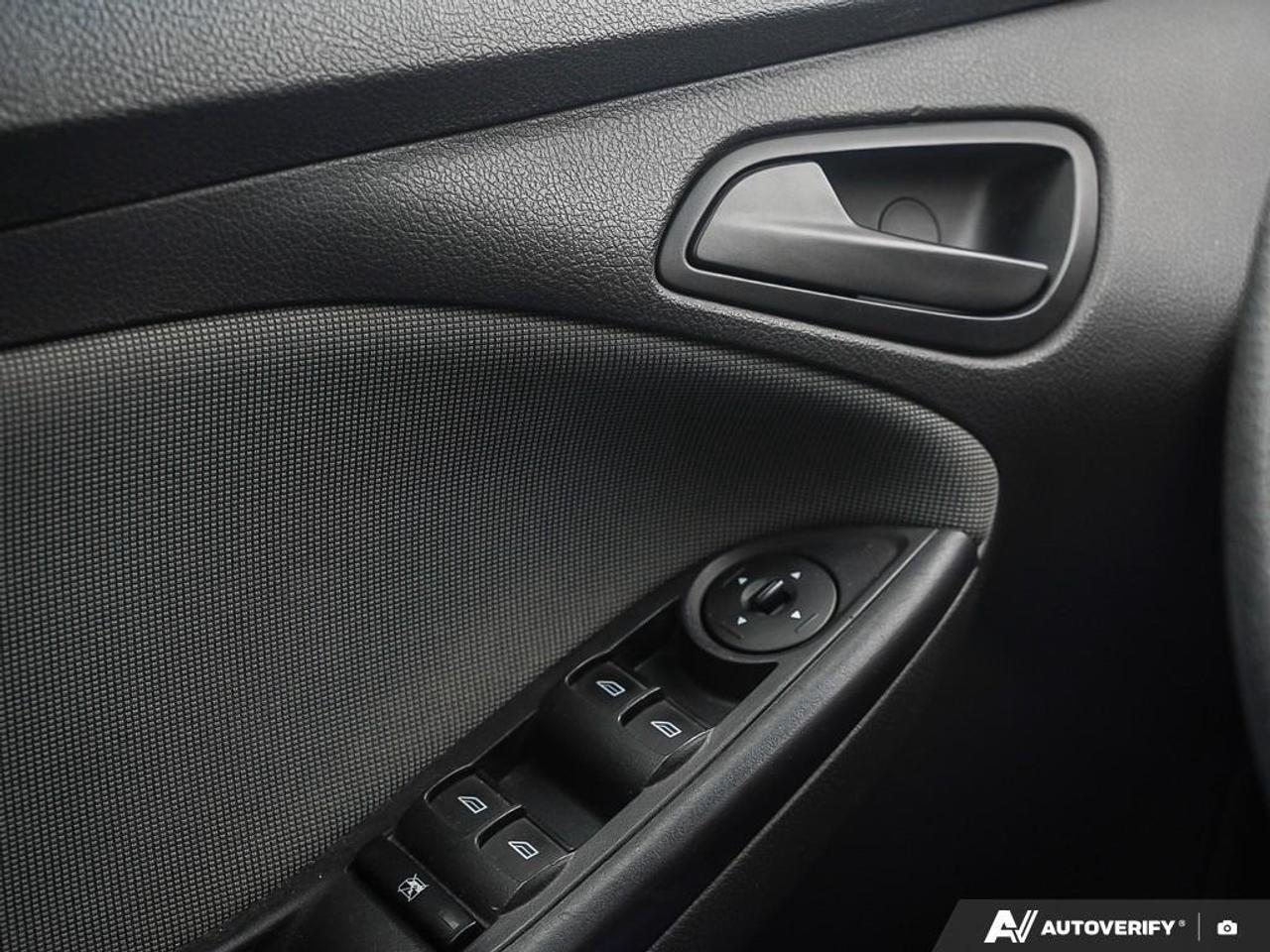 2012 Ford Focus SE 4DR SEDAN Photo