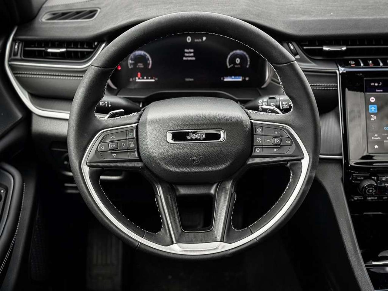 2025 Jeep Grand Cherokee Laredo   ALTITUDE   SUNROOF   HEATED SEATS   ADAPTIVE CRUISE Photo