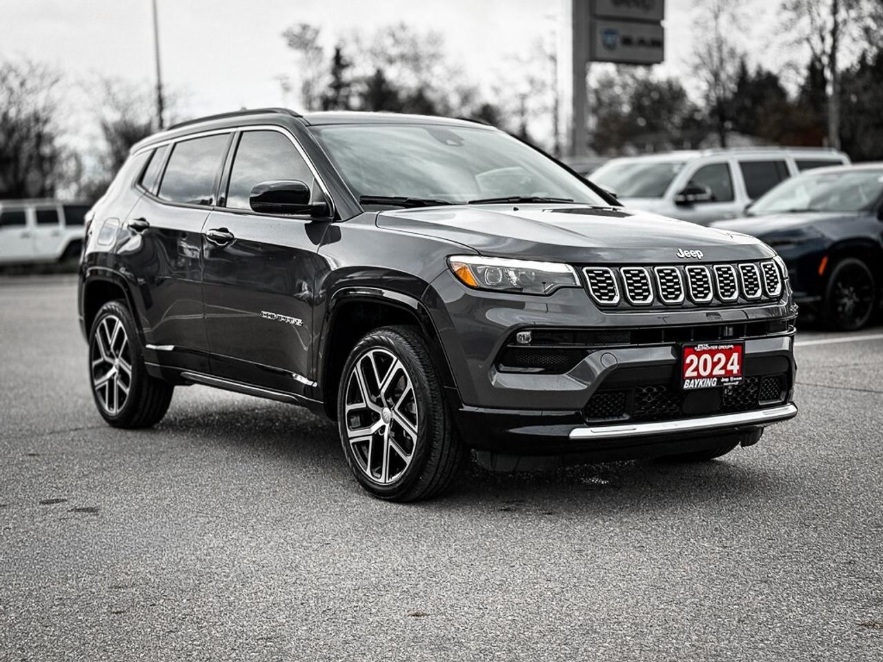 2024 Jeep Compass Limited   ELITE EXTERIOR GROUP   PANO ROOF   ALPIN Photo
