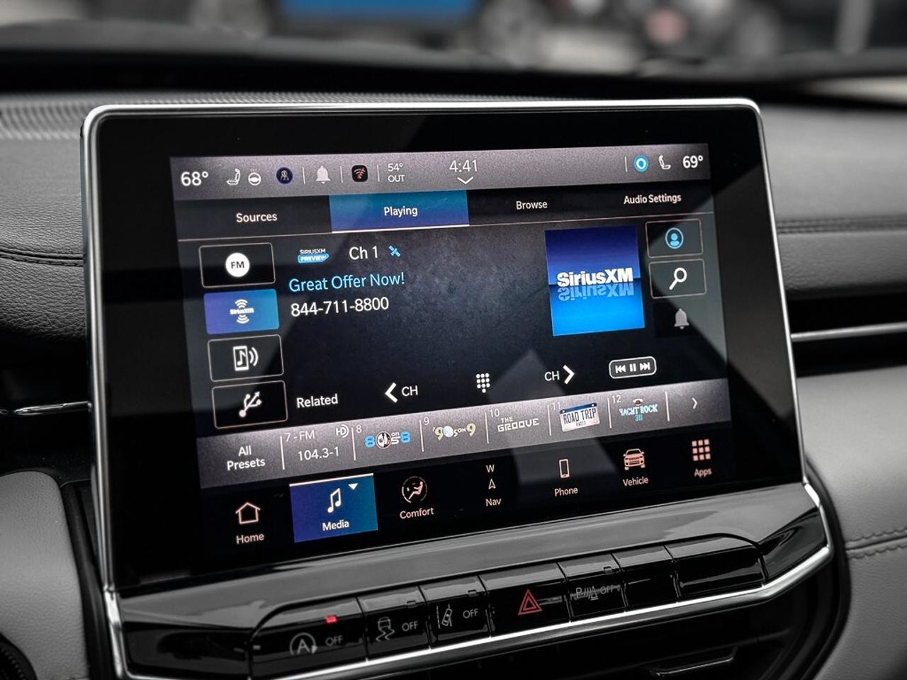2024 Jeep Compass Limited   ELITE EXTERIOR GROUP   PANO ROOF   ALPIN Photo