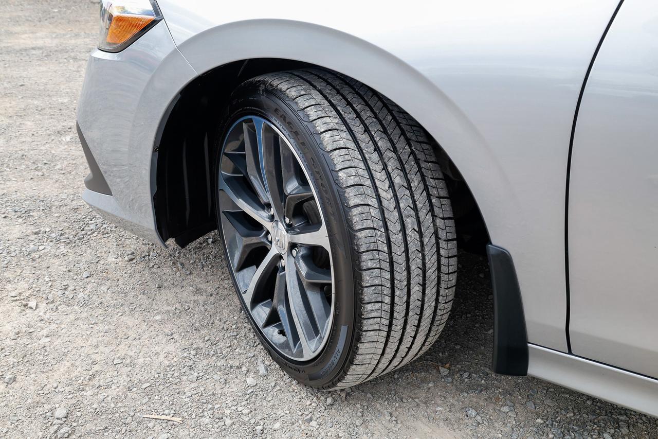 2022 Honda Civic Touring 4dr Sedan Photo