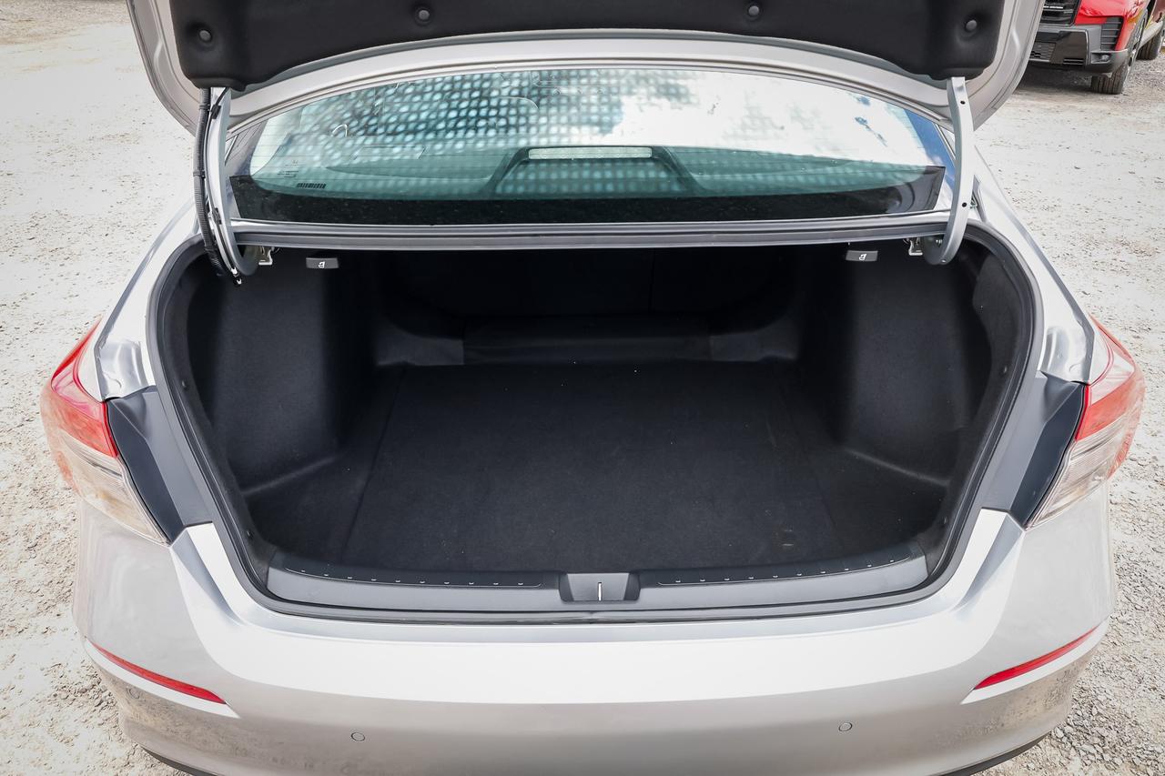 2022 Honda Civic Touring 4dr Sedan Photo