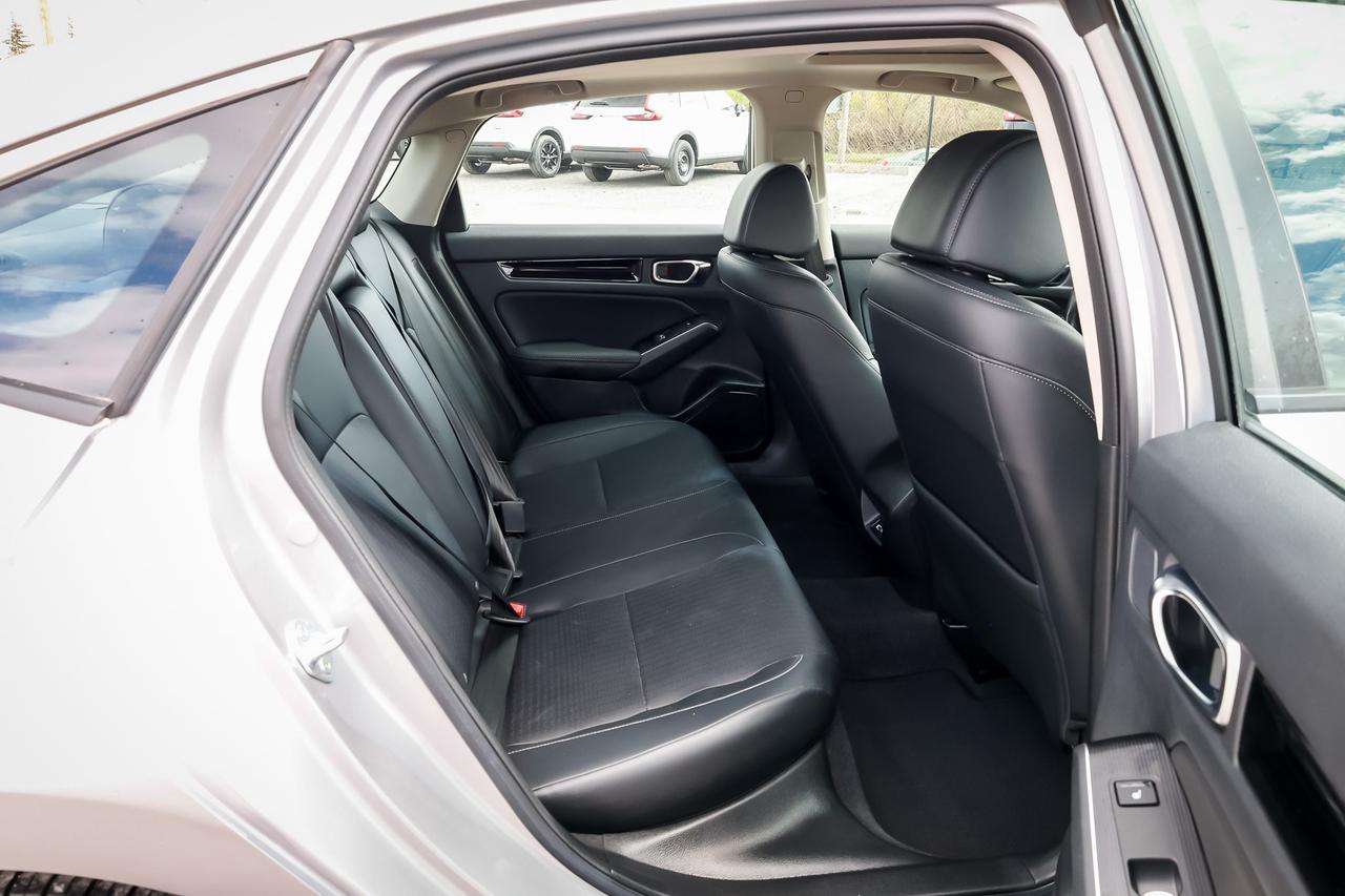 2022 Honda Civic Touring 4dr Sedan Photo