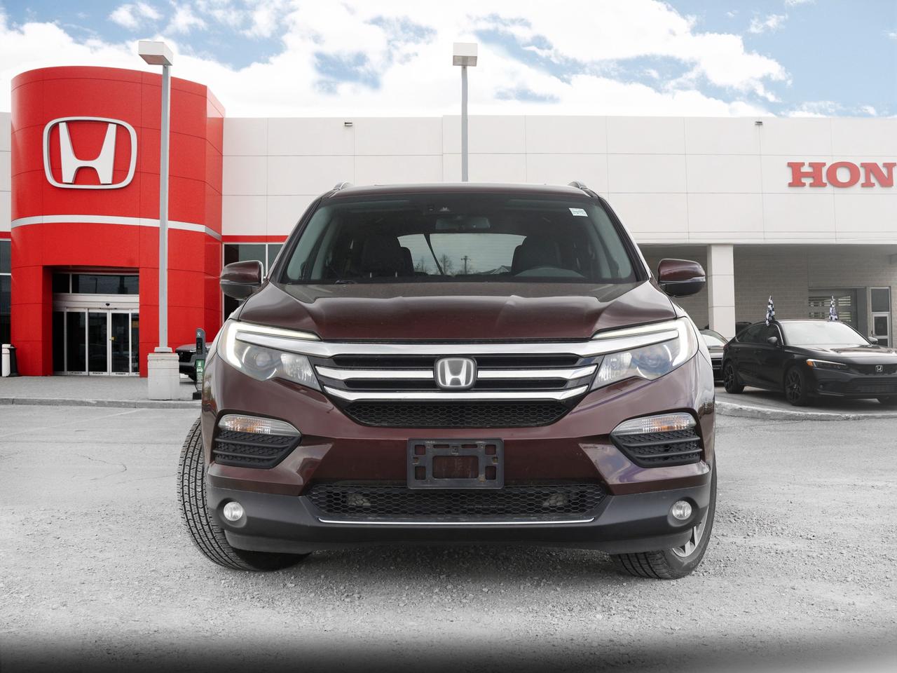 2017 Honda Pilot Touring 4dr All-Wheel Drive Photo