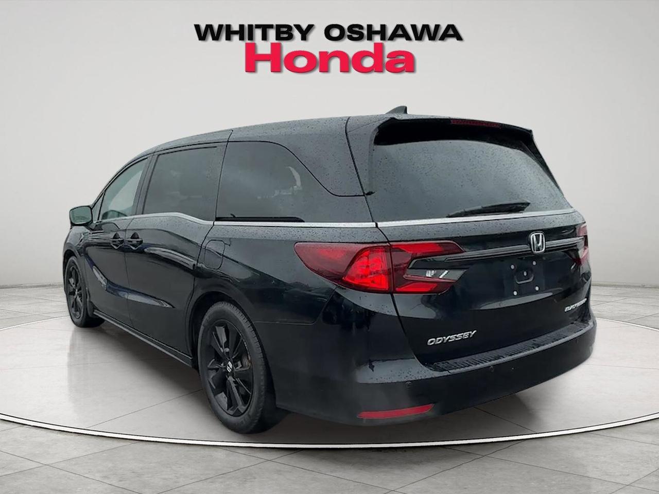 2023 Honda Odyssey Black Edition Auto Photo