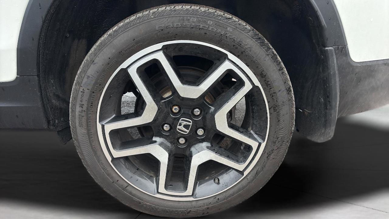 2022 Honda Passport Touring AWD Photo