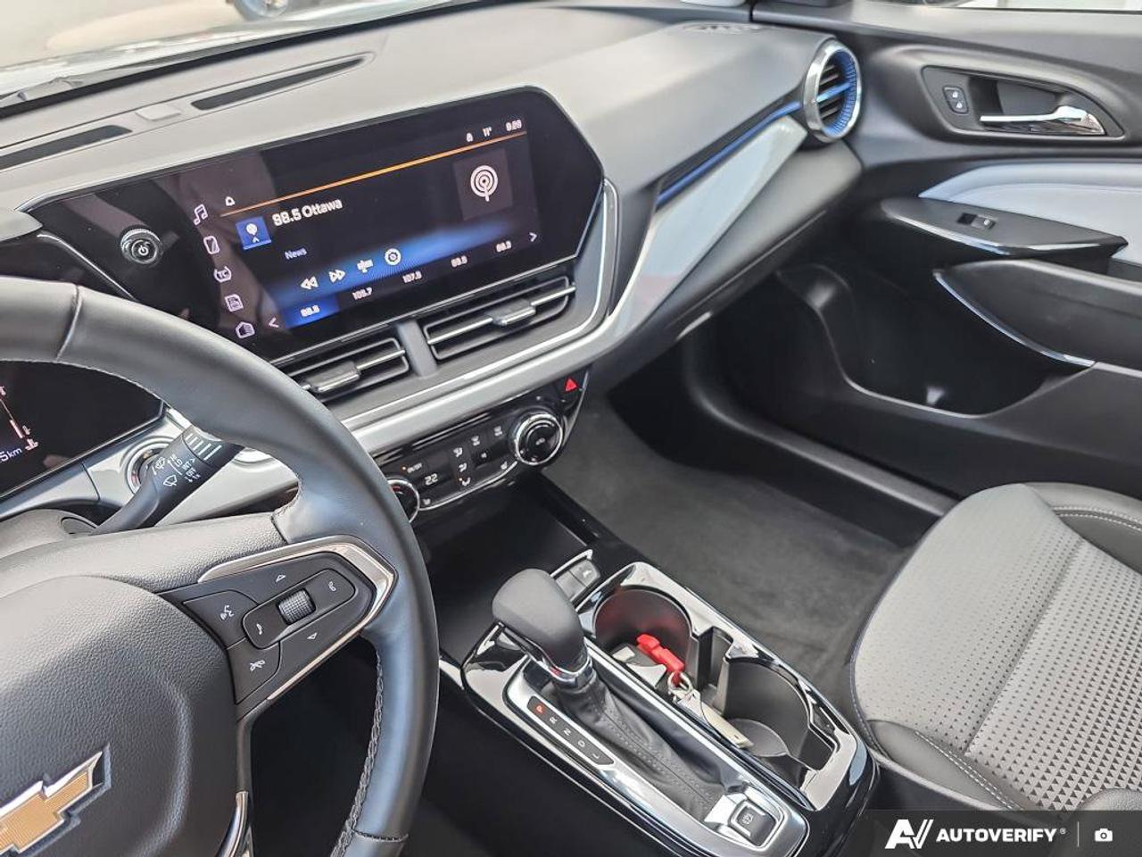 2025 Chevrolet Trax LT | Wireless Apple Car Play | Android Auto | Heated Seats | Photo