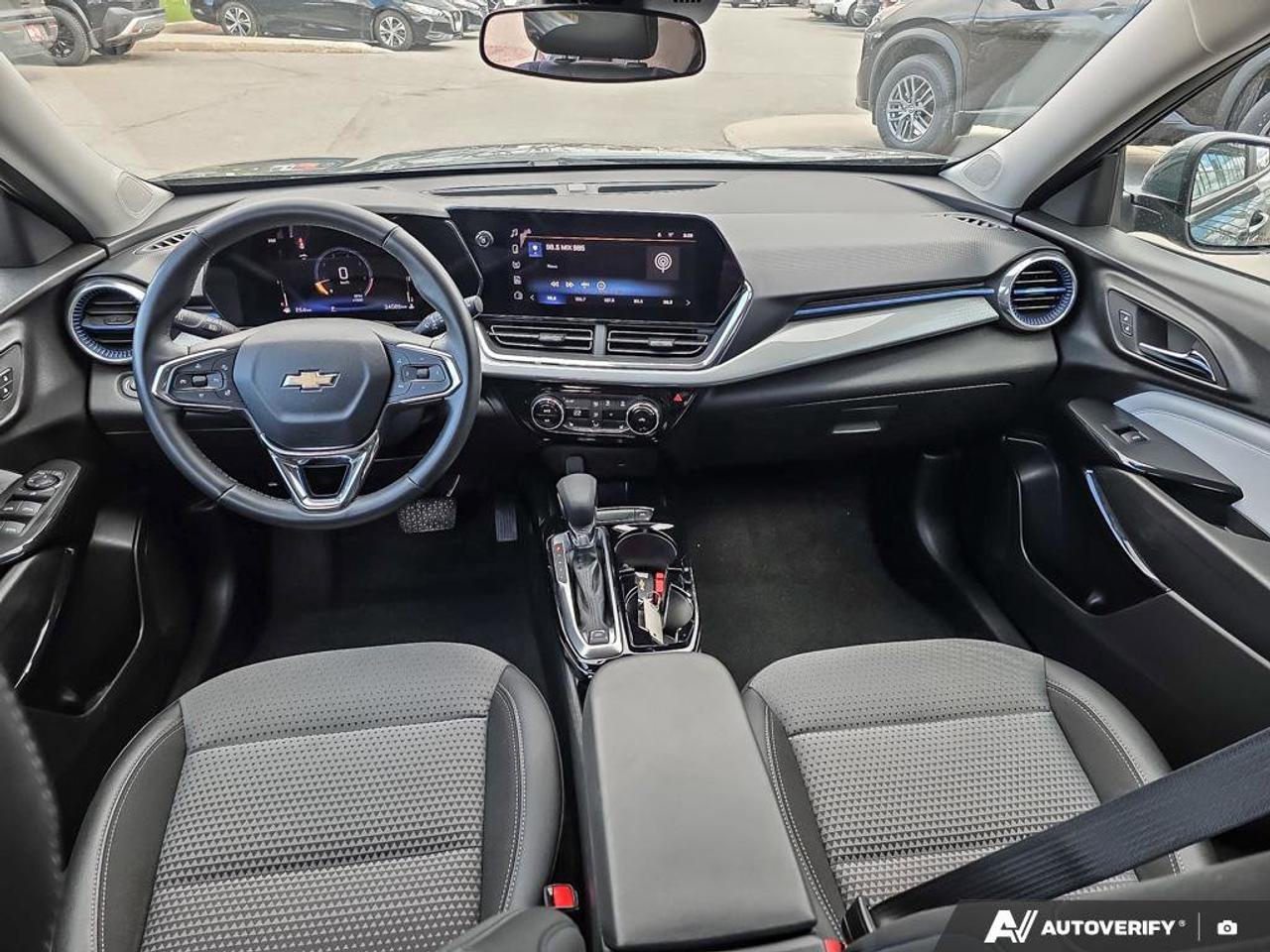 2025 Chevrolet Trax LT | Wireless Apple Car Play | Android Auto | Heated Seats | Photo