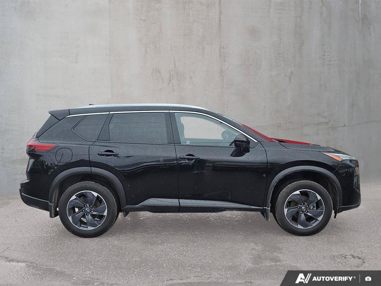 2024 Nissan Rogue SV Moonroof AWD | Apple Car Play | Android Auto | Photo