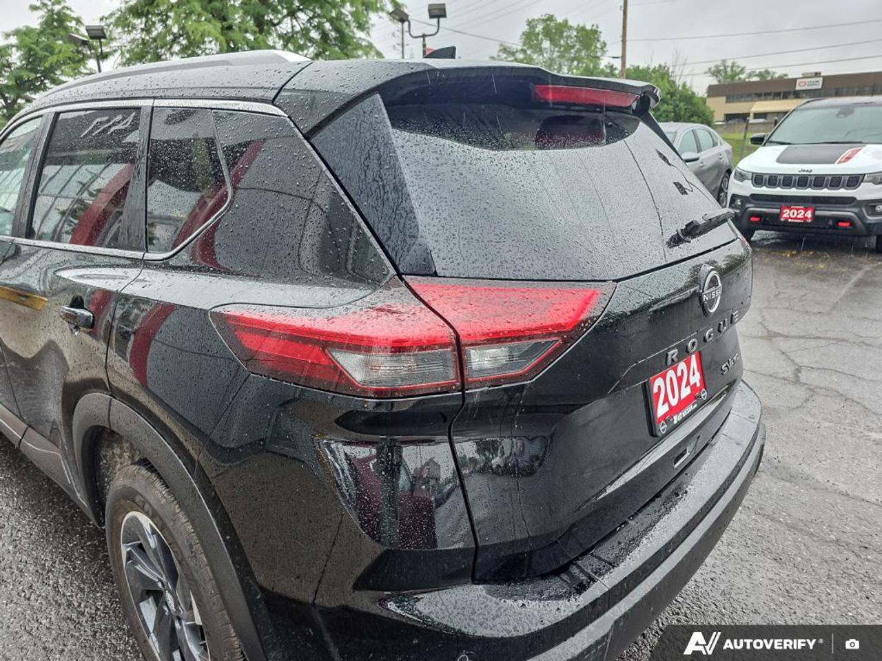 2024 Nissan Rogue SV Moonroof AWD | Apple Car Play | Android Auto | Photo