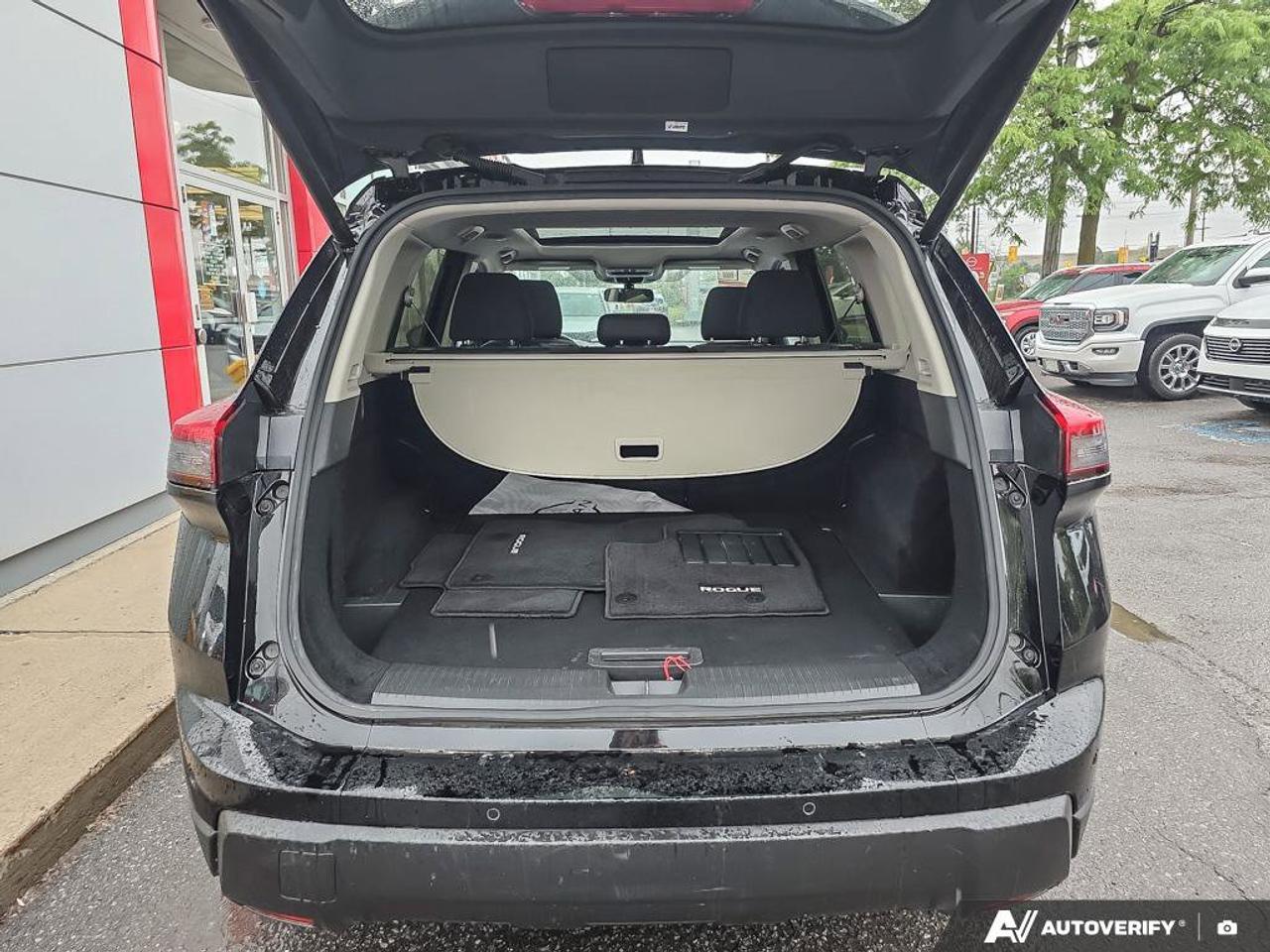 2024 Nissan Rogue SV Moonroof AWD | Apple Car Play | Android Auto | Photo
