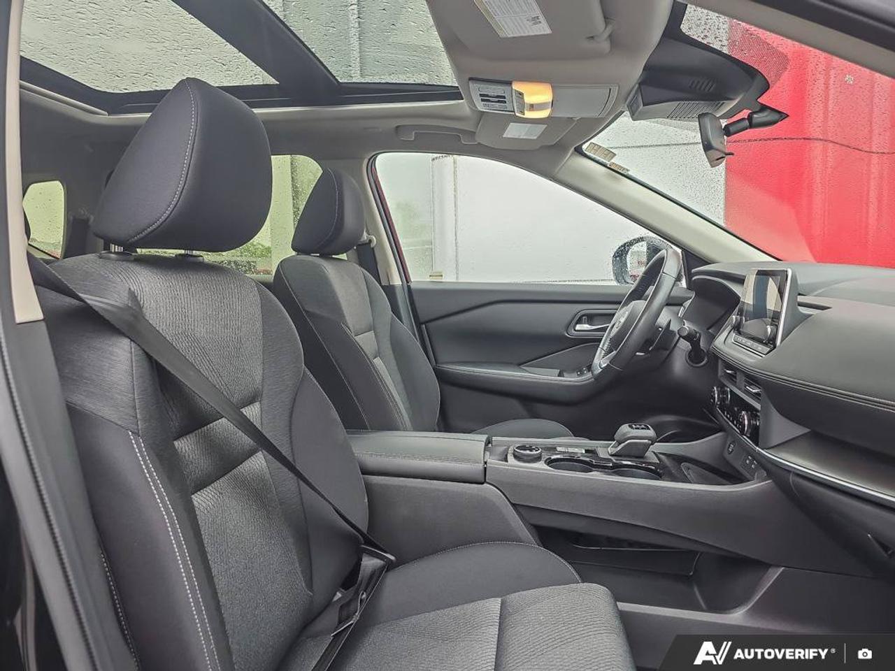 2024 Nissan Rogue SV Moonroof AWD | Apple Car Play | Android Auto | Photo