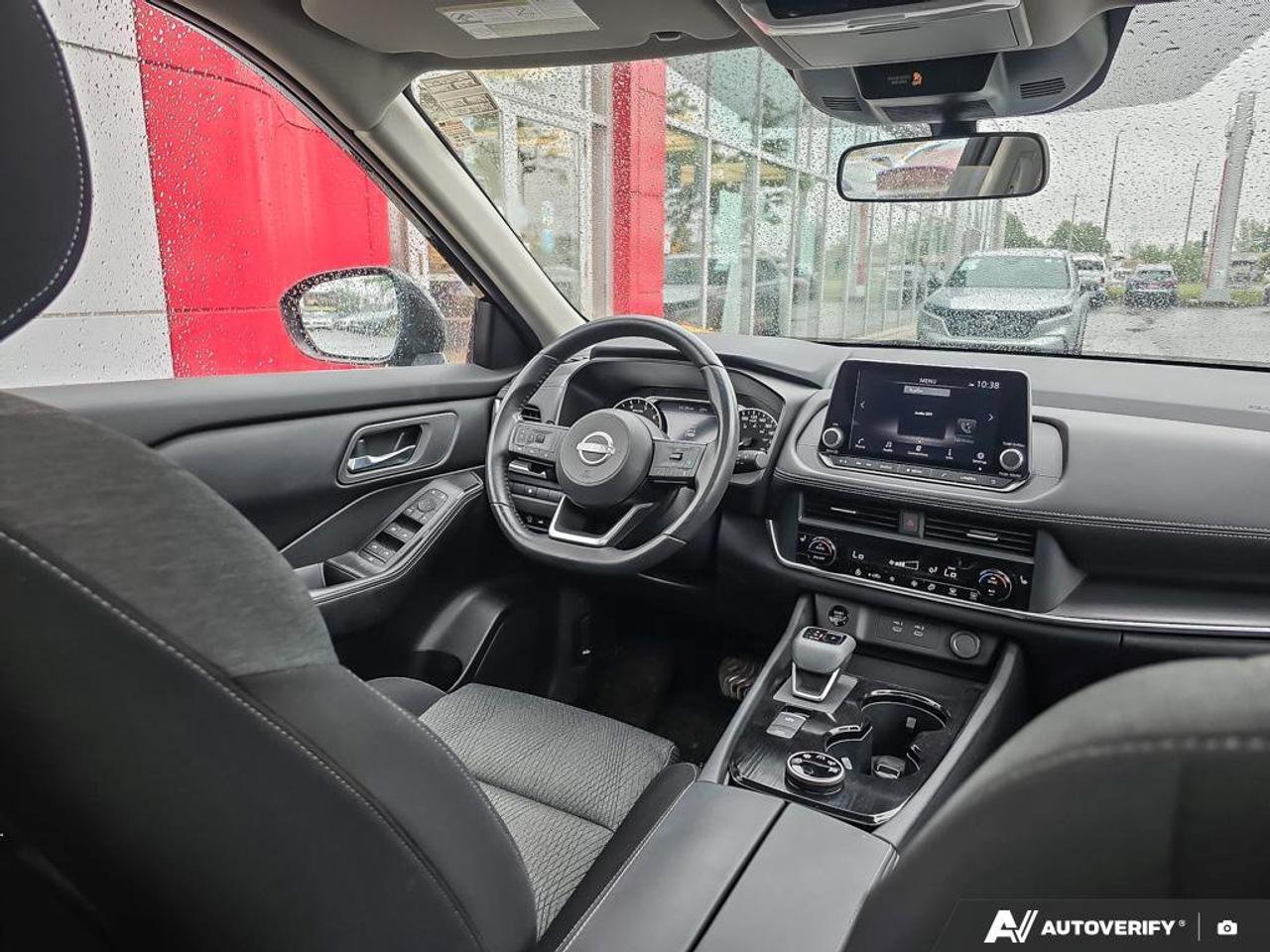 2024 Nissan Rogue SV Moonroof AWD | Apple Car Play | Android Auto | Photo