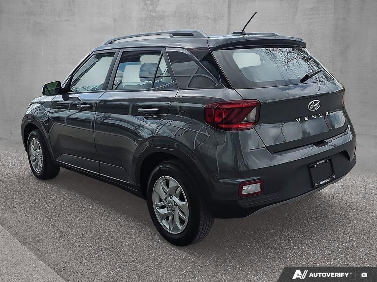 2025 Hyundai Venue Preferred | Android Auto | Apple Car Play | Heated Seats | Photo