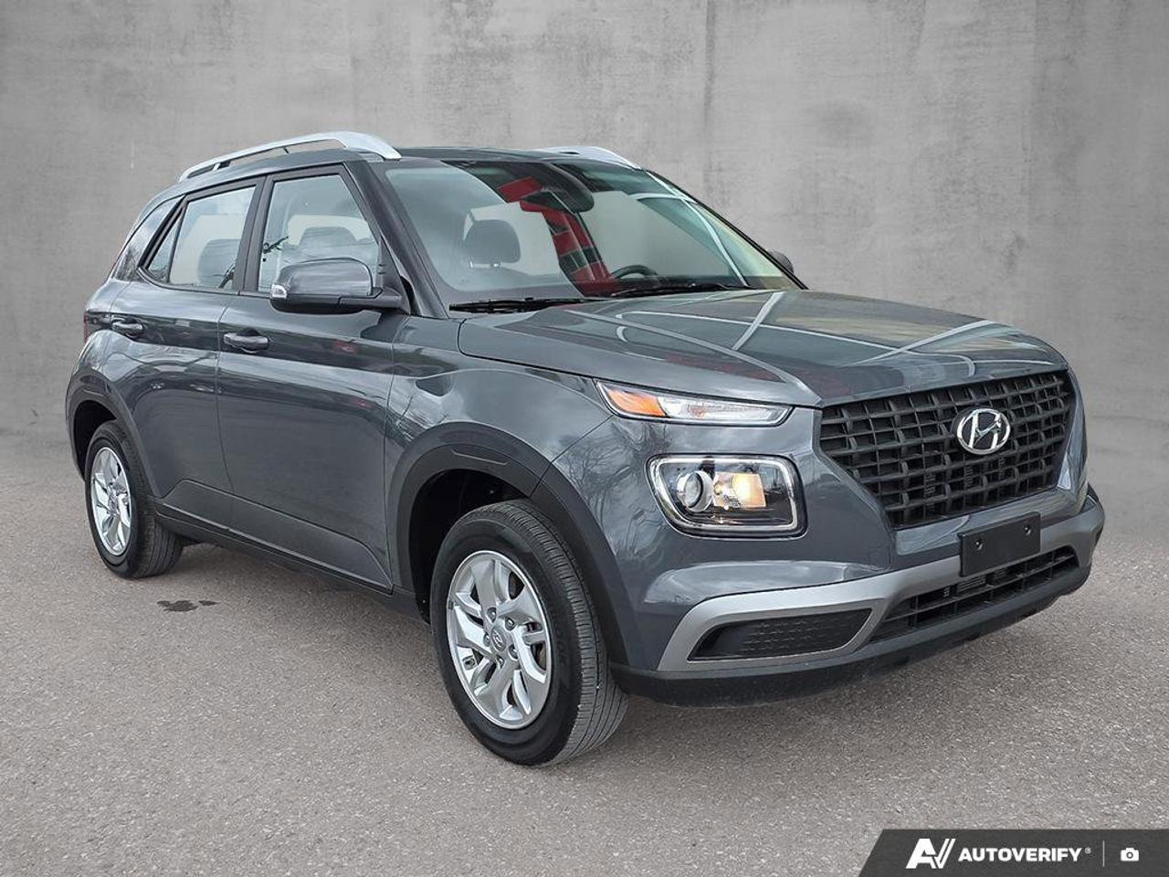 2025 Hyundai Venue Preferred | Android Auto | Apple Car Play | Heated Seats | Photo