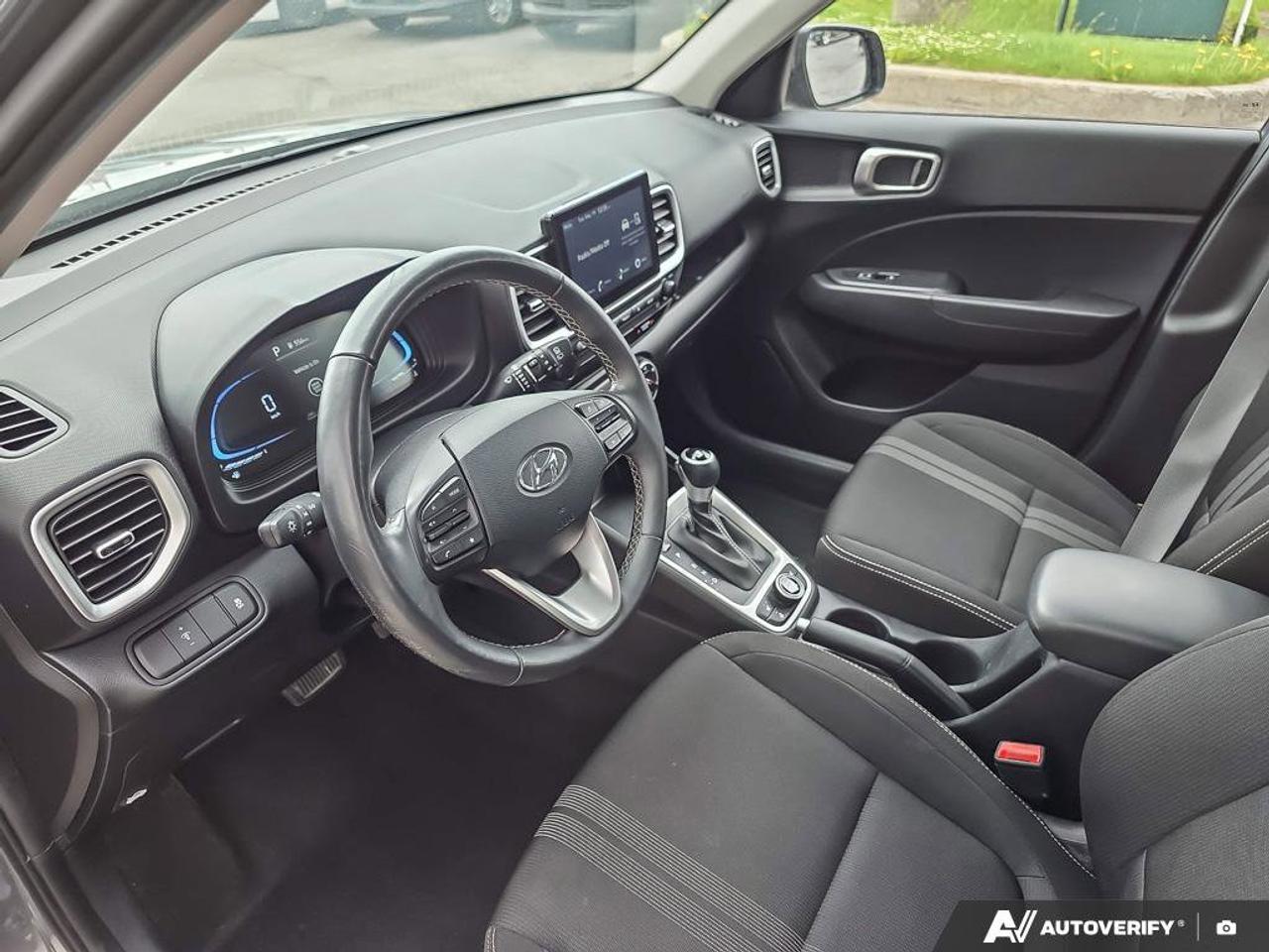 2025 Hyundai Venue Preferred | Android Auto | Apple Car Play | Heated Seats | Photo