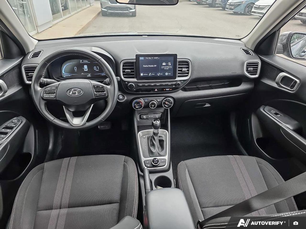 2025 Hyundai Venue Preferred | Android Auto | Apple Car Play | Heated Seats | Photo