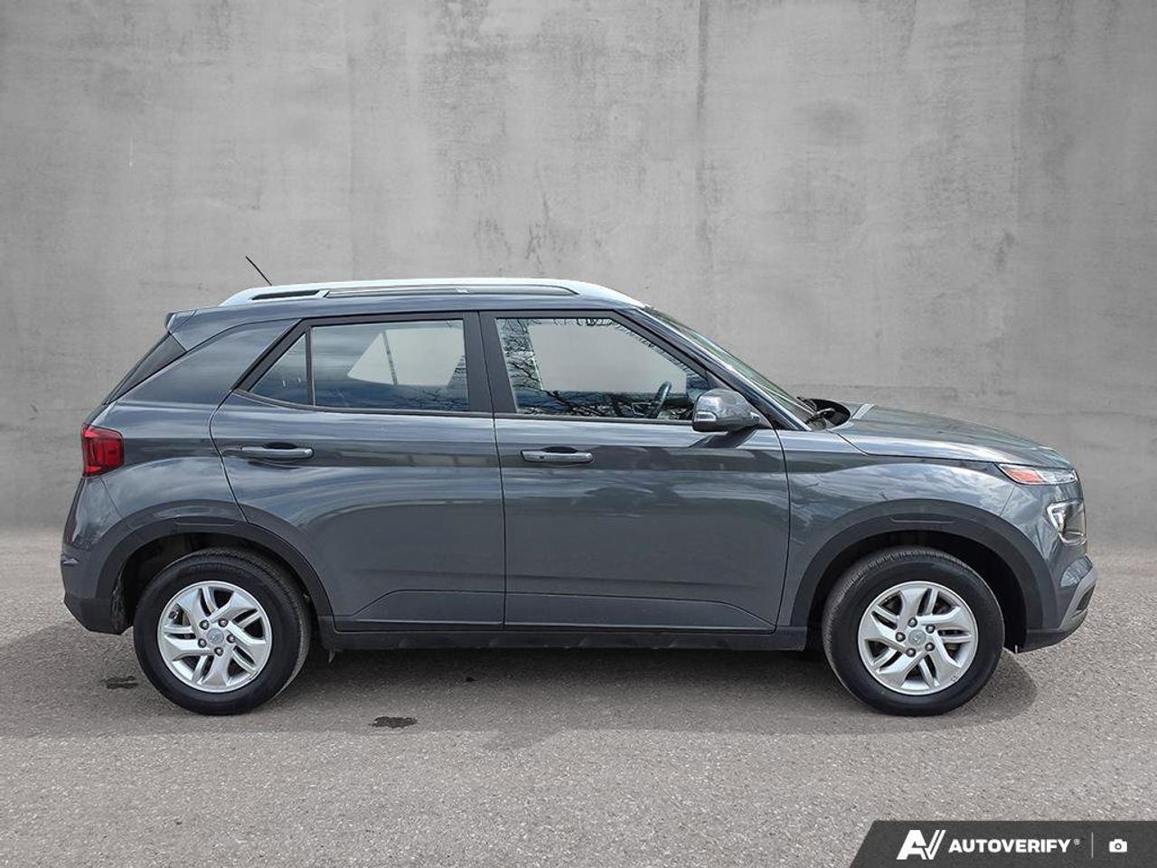 2025 Hyundai Venue Preferred | Apple Car Play | Android Auto | Heated Seats | Photo4