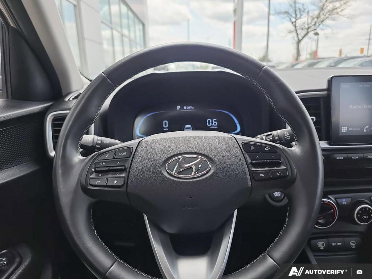 2025 Hyundai Venue Preferred | Apple Car Play | Android Auto | Heated Seats | Photo