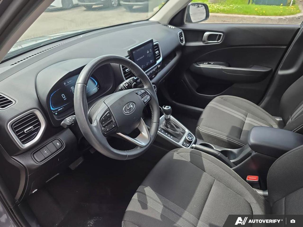 2025 Hyundai Venue Preferred | Apple Car Play | Android Auto | Heated Seats | Photo