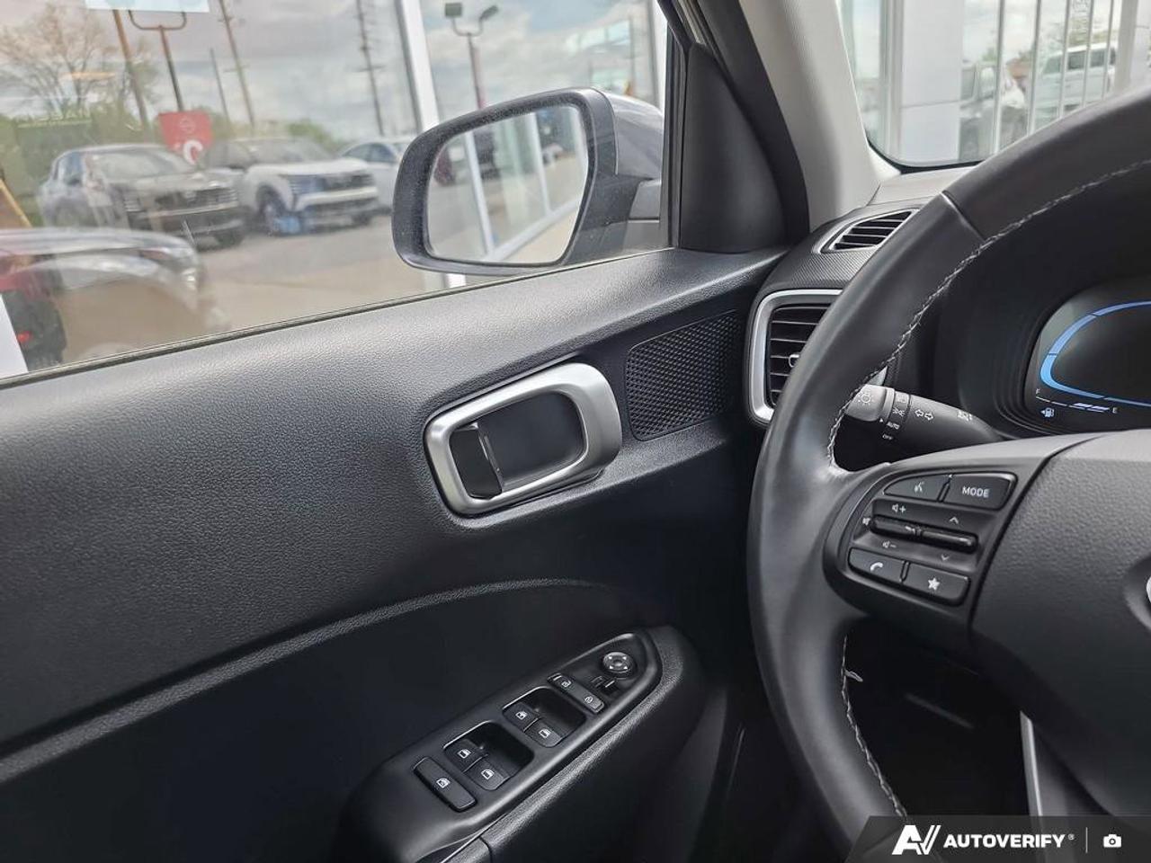 2025 Hyundai Venue Preferred | Apple Car Play | Android Auto | Heated Seats | Photo