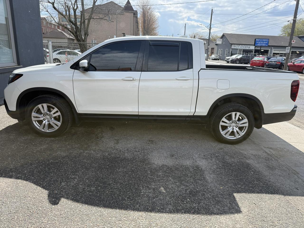 2017 Honda Ridgeline LX Photo
