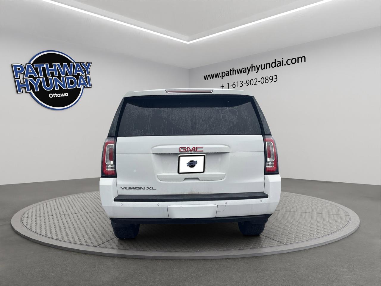 2019 GMC Yukon XL SLE | Reverse Cam | Heated Seats Photo