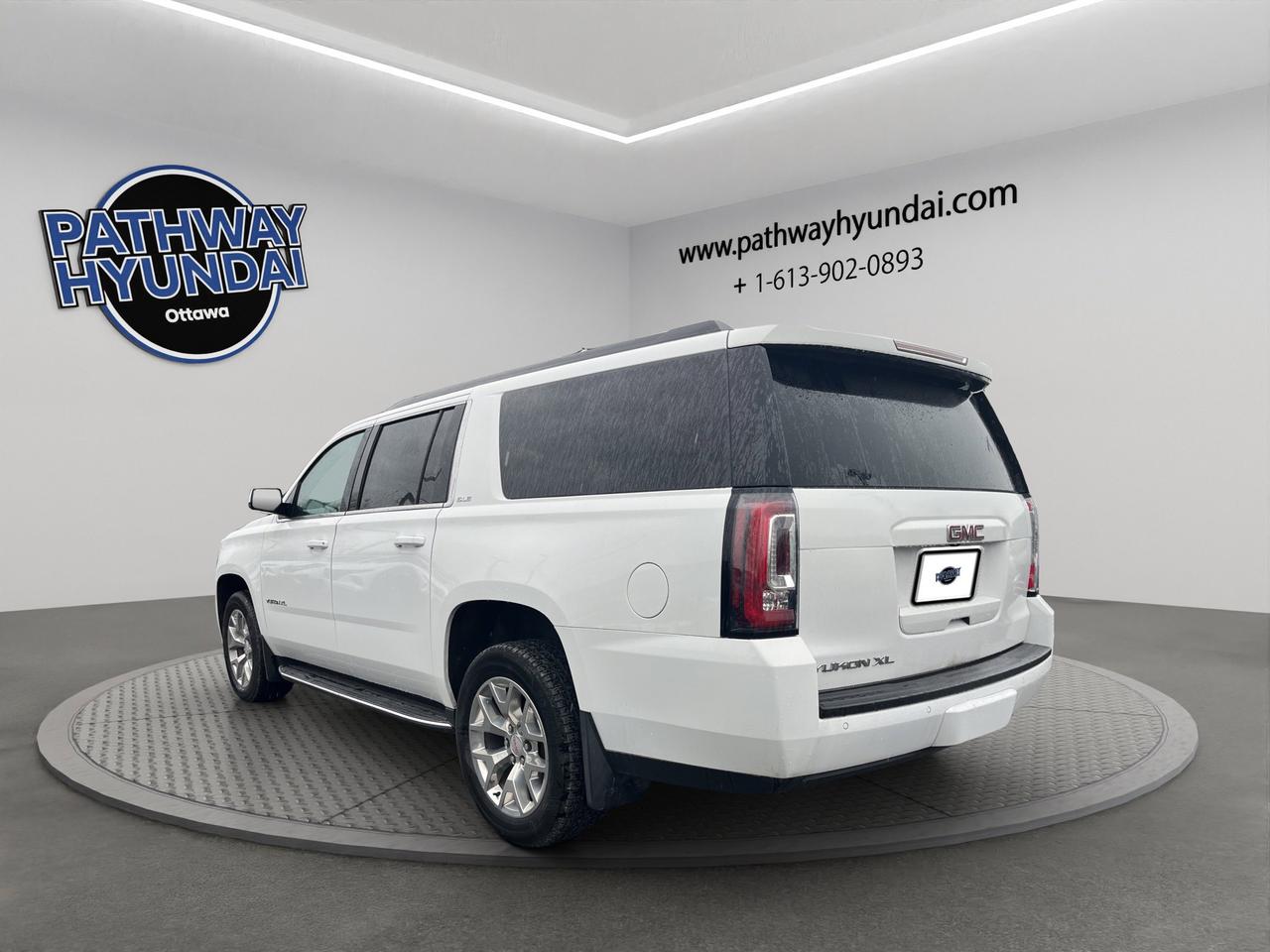 2019 GMC Yukon XL SLE | Reverse Cam | Heated Seats Photo