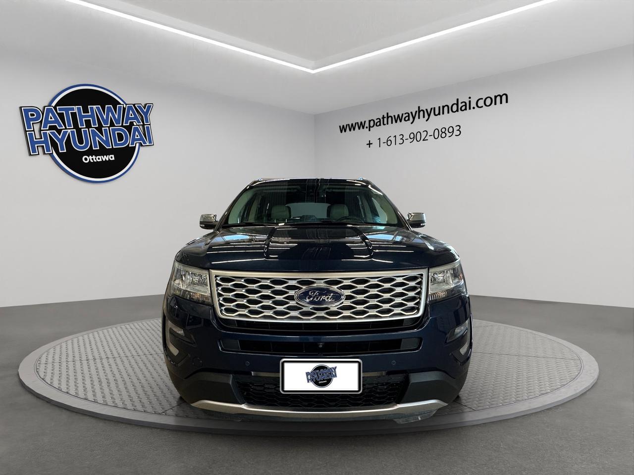 2017 Ford Explorer Platinum | Reverse Cam | Heated Seats Photo