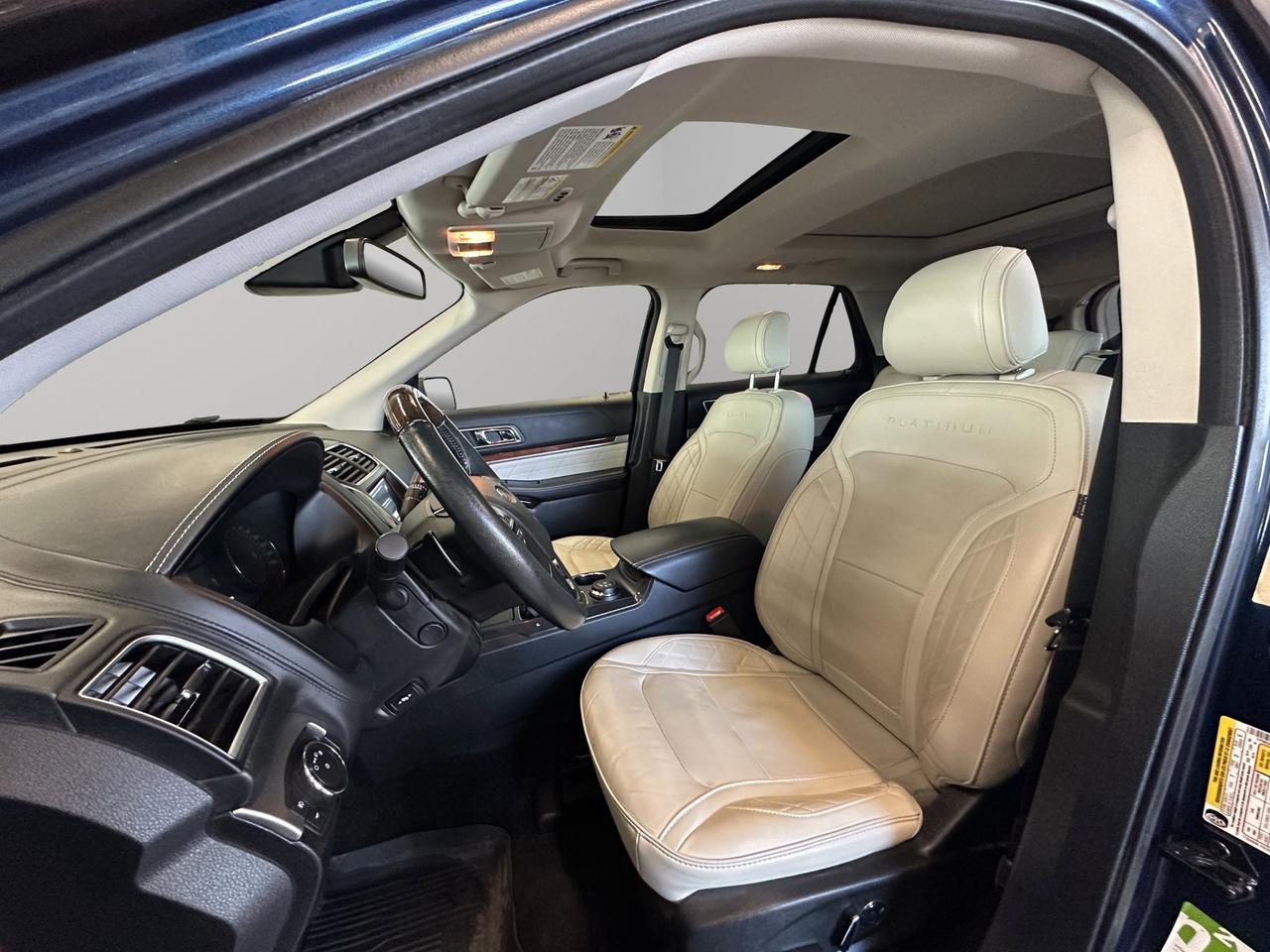 2017 Ford Explorer Platinum | Reverse Cam | Heated Seats Photo