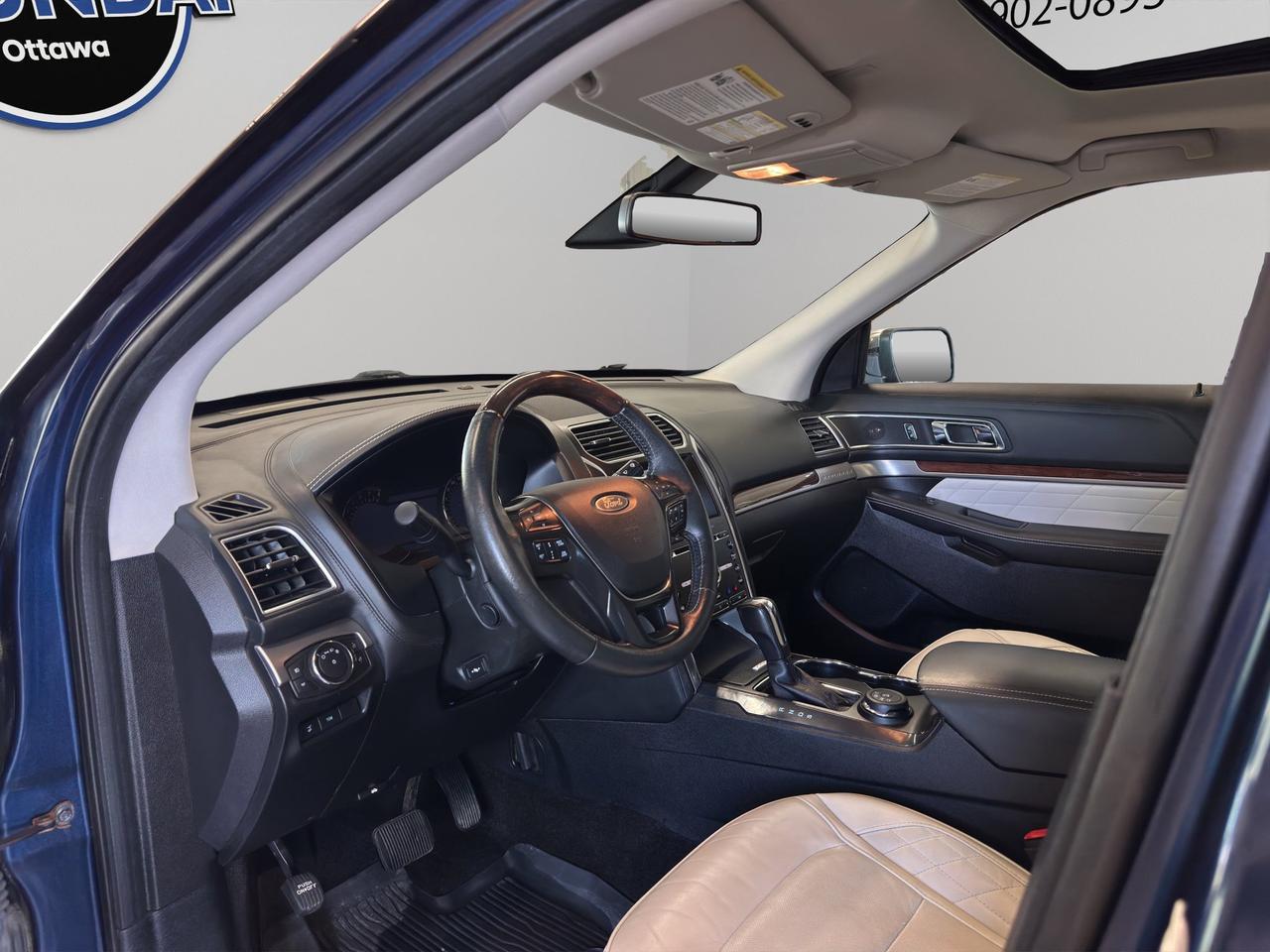 2017 Ford Explorer Platinum | Reverse Cam | Heated Seats Photo